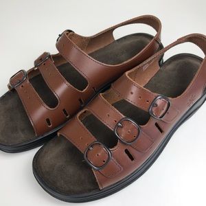 Clark’s sunbeat walking sandals